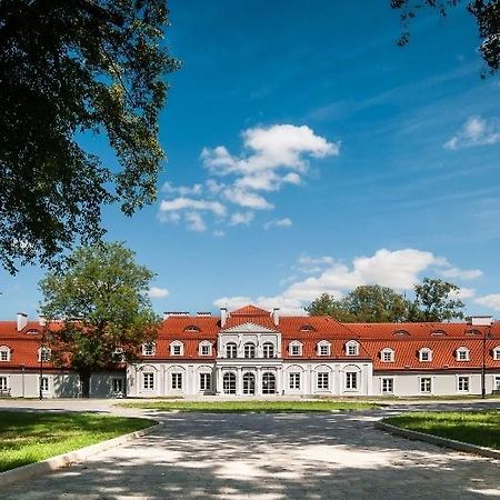Palac Domaniowski Wieniawa Eksteriør bilde